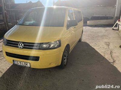 second-hand VW T5 varianta lunga 2000cm 140 cp