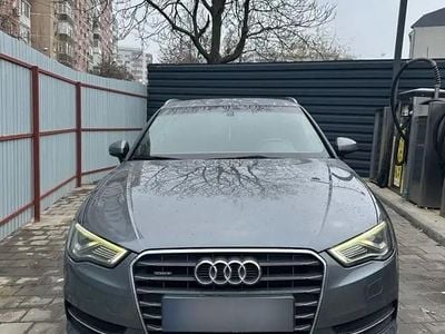 Gri Utilizat 2016 Audi A3 Sportback Hatchback | 12.890 EUR (Preț OK)
