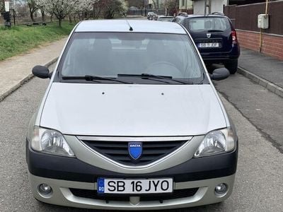 Second-hand Dacia Logan 75 CP (55 kW) 2005 Gri Berlinǎ