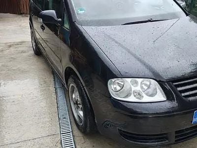 Utilizat 2003 VW Touran Monovolum | 1.800 EUR