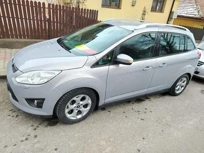 Argintiu Utilizat 2010 Ford Grand C-Max Monovolum | 4.000 EUR (Preț OK)