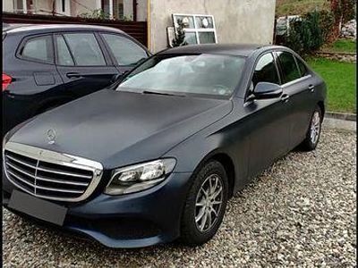 Mercedes E200