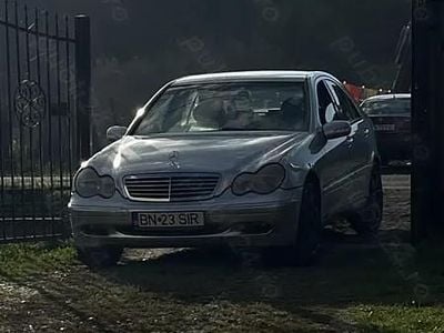 Utilizat 2001 Mercedes 200 Berlinǎ | 1.000 EUR