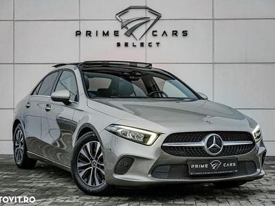 Culoaregalbeuriu Utilizat 2020 Mercedes A200 Style Berlinǎ | 21.962 EUR (Preț bun)