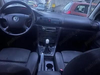 Second-hand Skoda Superb 120 CP (88 kW) 2008 Negru Berlinǎ