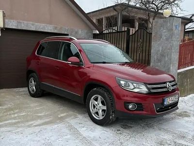 Rosu Utilizat 2012 VW Tiguan SUV | 10.500 EUR (Puțin scump)