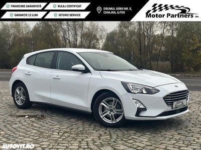 Second-hand Ford Focus Titanium 120 CP (88 kW) 2021 Culoarealb Hatchback