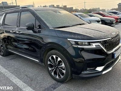 Second-hand Kia Carnival 200 CP (147 kW) 2022 Culoarenegru Monovolum