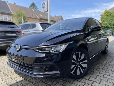 Utilizat 2023 VW Golf VIII Move | 26.966 EUR (Preț bun)
