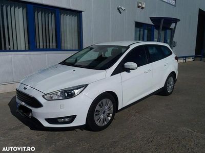Second-hand Ford Focus 120 CP (88 kW) 2016 Culoarealb Break