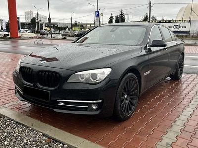 Second-hand BMW 730L Comfort Edition 258 CP (189 kW) 2013 Culoarenegru Berlinǎ