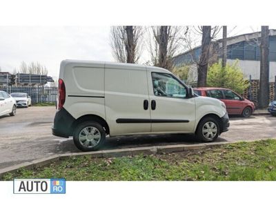 Alb Utilizat 2017 Fiat Doblò Monovolum | 9.593 EUR (Scump)
