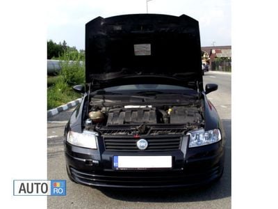 Second-hand Fiat Stilo 103 CP (75 kW) 2005 Negru Hatchback