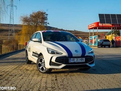 Culoareargint Utilizat 2024 MG MG3 Luxury Hatchback | 17.689 EUR (Puțin scump)