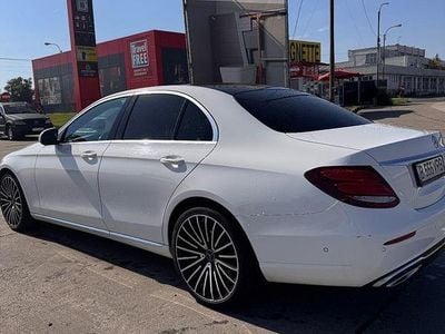 Mercedes E220
