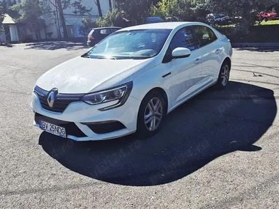 Second-hand Renault Mégane IV 125 CP (91 kW) 2020 Alb Berlinǎ