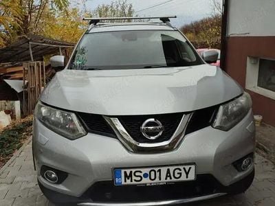 Argintiu Utilizat 2015 Nissan X-Trail SUV | 11.900 EUR (Preț OK)