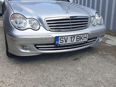 Second-hand Mercedes C180 Elegance 143 CP (105 kW) 2004 Culoaregri Berlinǎ