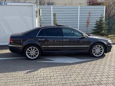 VW Phaeton