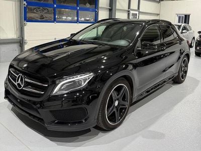 Second-hand Mercedes GLA200 AMG line 156 CP (114 kW) 2016 Culoarenegru SUV