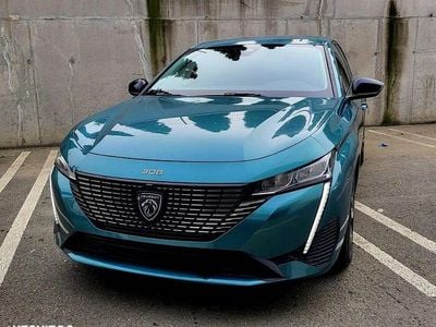 Second-hand Peugeot 308 Allure 130 CP (95 kW) 2022 Culoareverde Break
