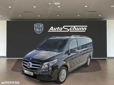 Negru Utilizat 2021 Mercedes V220 Avantgarde Monovolum | 56.858 EUR (Scump)