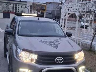 second-hand Toyota HiLux 2019