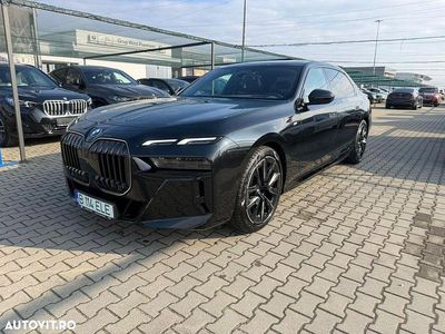 Second-hand BMW i7 Comfort Edition 334 kW (455 CP) 2024 Culoarenegru Berlinǎ