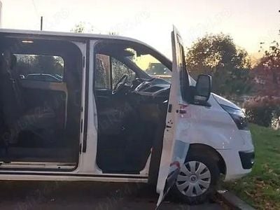 Utilizat 2013 Ford Transit Custom Van | 9.500 EUR