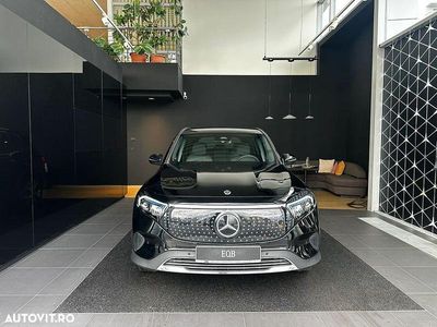 Second-hand Mercedes EQB250+ Electric Art 139 kW (190 CP) 2025 Negru SUV