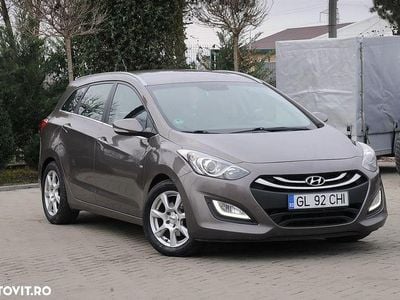Second-hand Hyundai i30 Style 110 CP (80 kW) 2013 Culoaremaro Break