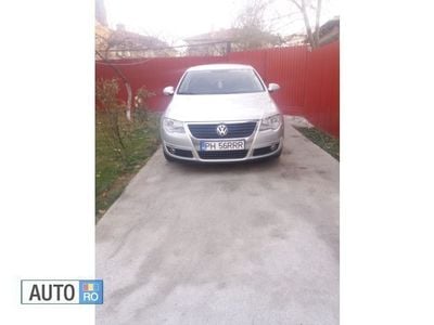 Gri Utilizat 2010 VW Passat Berlinǎ | 7.500 EUR