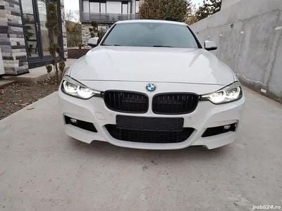 Alb Utilizat 2017 BMW 330 M Sport Berlinǎ | 16.500 EUR