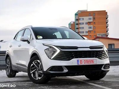 Second-hand Kia Sportage 136 CP (100 kW) 2023 Culoarealb SUV
