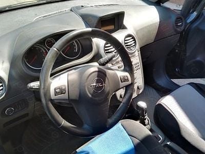 Utilizat 2013 Opel Corsa Berlinǎ | 6.300 EUR