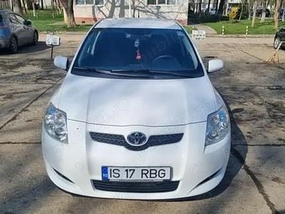 Alb Utilizat 2009 Toyota Auris Hatchback | 3.500 EUR