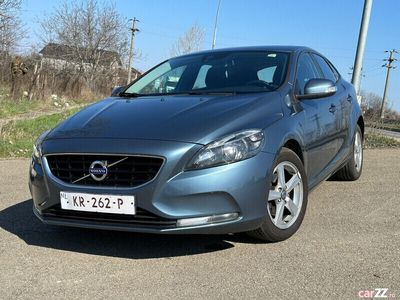 second-hand Volvo V40 D2 2012 Momentum Posibilitate rate