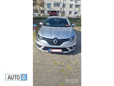 Argintiu Utilizat 2020 Renault Mégane IV Berlinǎ | 18.000 EUR (Scump)