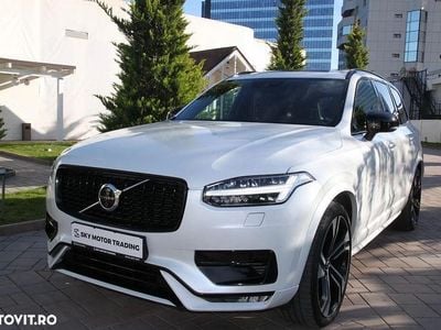 Second-hand Volvo XC90 R-Design 250 CP (183 kW) 2023 Culoarealb SUV