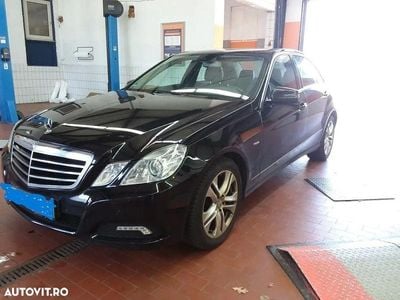 Mercedes E200