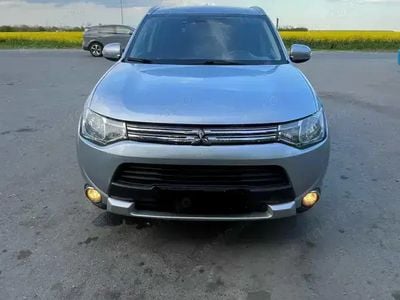 Mitsubishi Outlander P-HEV