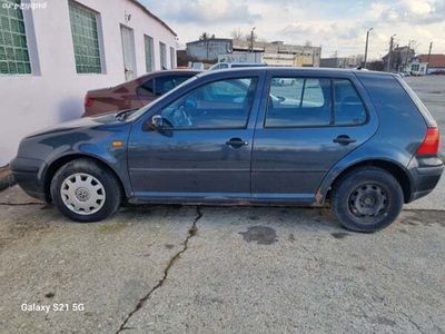 second-hand VW Golf IV 