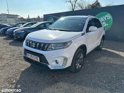 Alb Utilizat 2020 Suzuki Vitara SUV | 15.450 EUR (Preț bun)