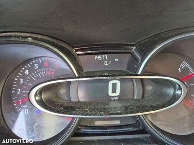 Culoarealb Utilizat 2017 Renault Clio IV Life Hatchback | 8.190 EUR (Puțin scump)