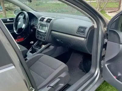 Utilizat 2008 VW Golf V Comfortline Hatchback | 3.800 EUR