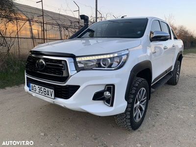 second-hand Toyota HiLux 4x4 Double Cab A/T Invincible