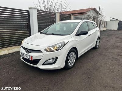 Culoarealb Utilizat 2013 Hyundai i30 Break | 4.600 EUR (Preț bun)