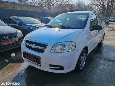Second-hand Chevrolet Aveo 101 CP (74 kW) 2011 Culoarealb Berlinǎ