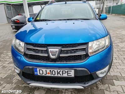 Second-hand Dacia Sandero Stepway 90 CP (66 kW) 2013 Culoarealbastru Hatchback