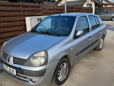 Culoaregri Utilizat 2006 Renault Clio II Berlinǎ | 2.200 EUR (Preț bun)